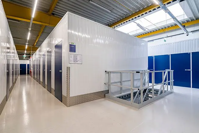 1BOX-Self-Storage-Den-Bosch-Opslagruimte-Hal